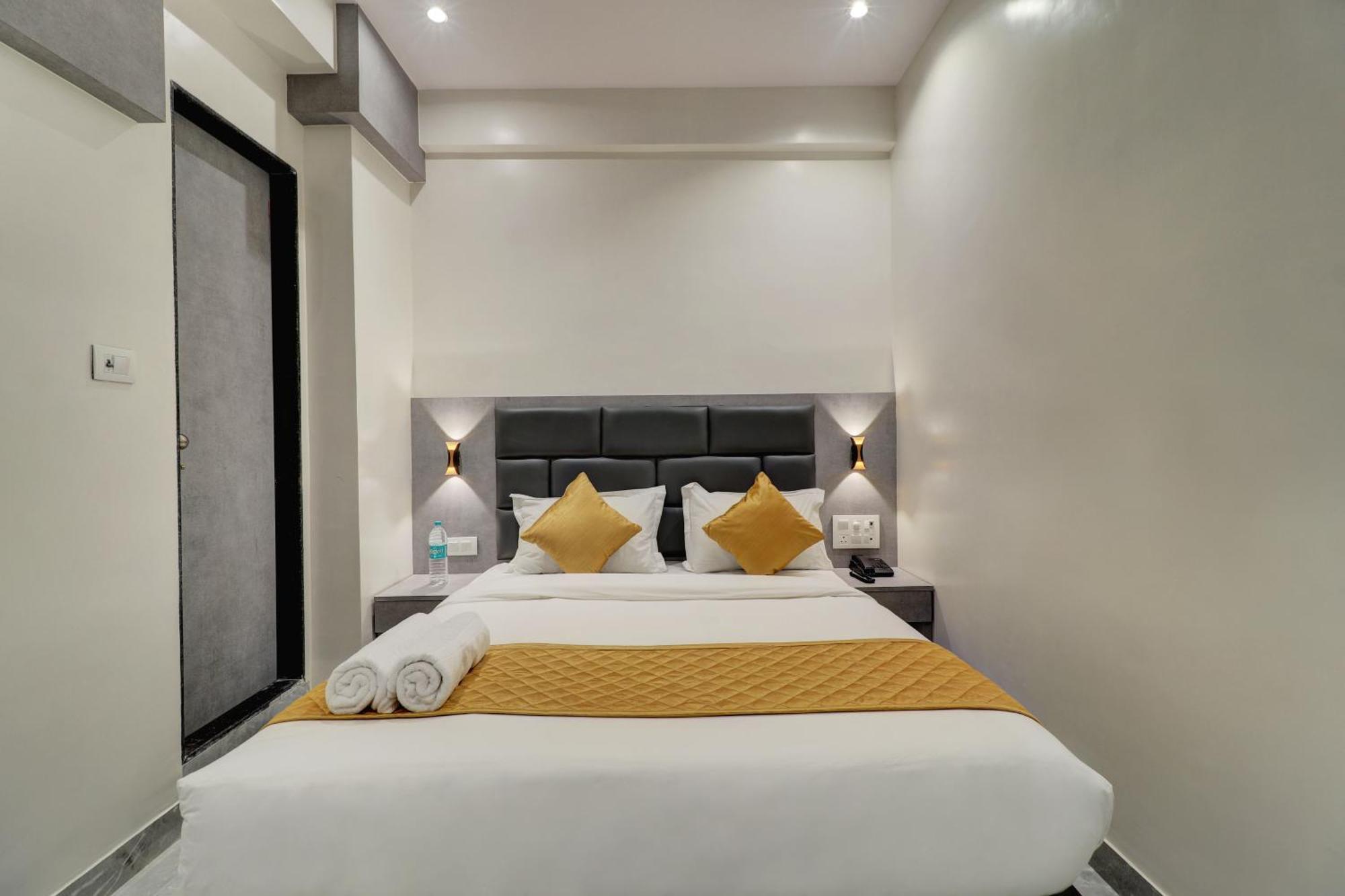 Hotel Enigma Inn Bombay Eksteriør billede
